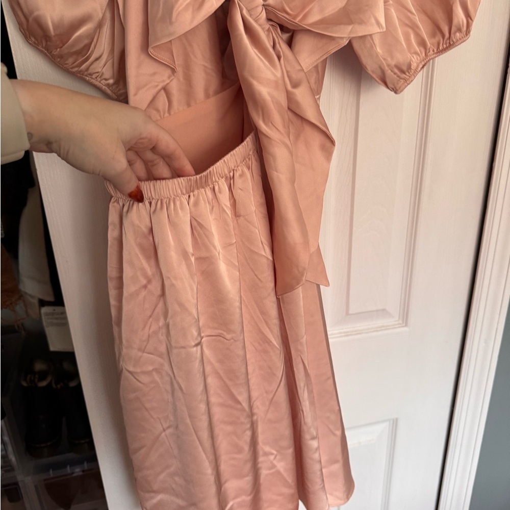 Express Satin Twist Front Light Pink / Blush size M - Picture 4 of 7